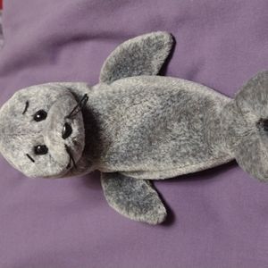 SeaWorld Beanie Babies Seal Plushie